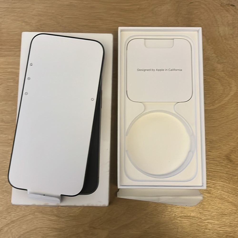 iphone 15 pro - Picture 2 of 3